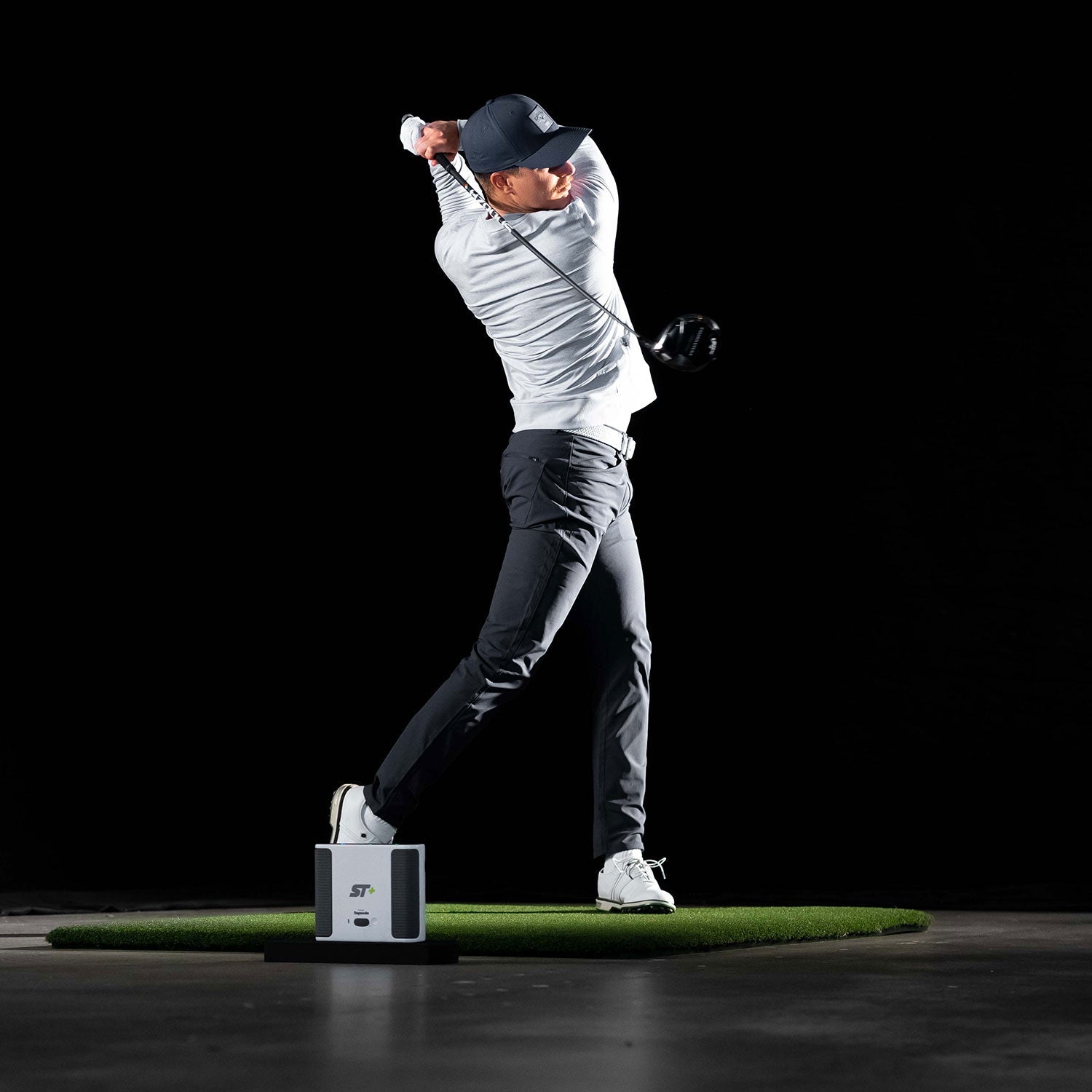 SkyTrak+ Golf Launch Monitor & Simulator